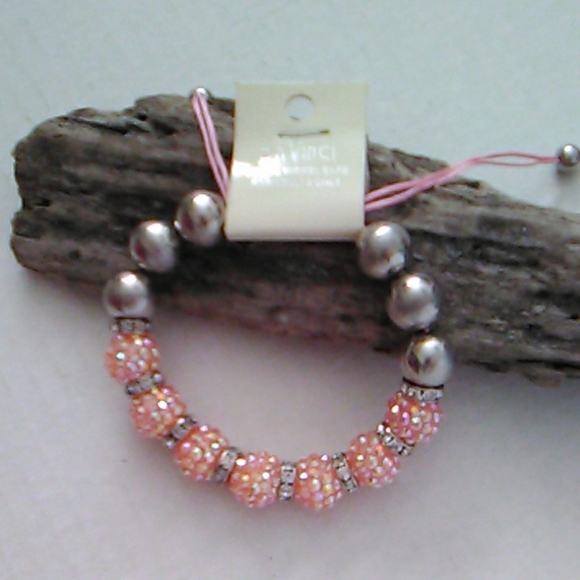 Jewelry - NWT Pink Bracelet